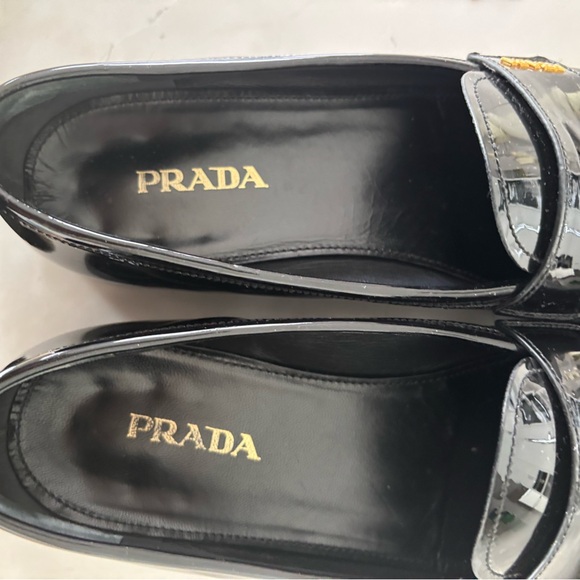 glossy Prada patent leather logo loafers made in Italy - Picture 10 of 16